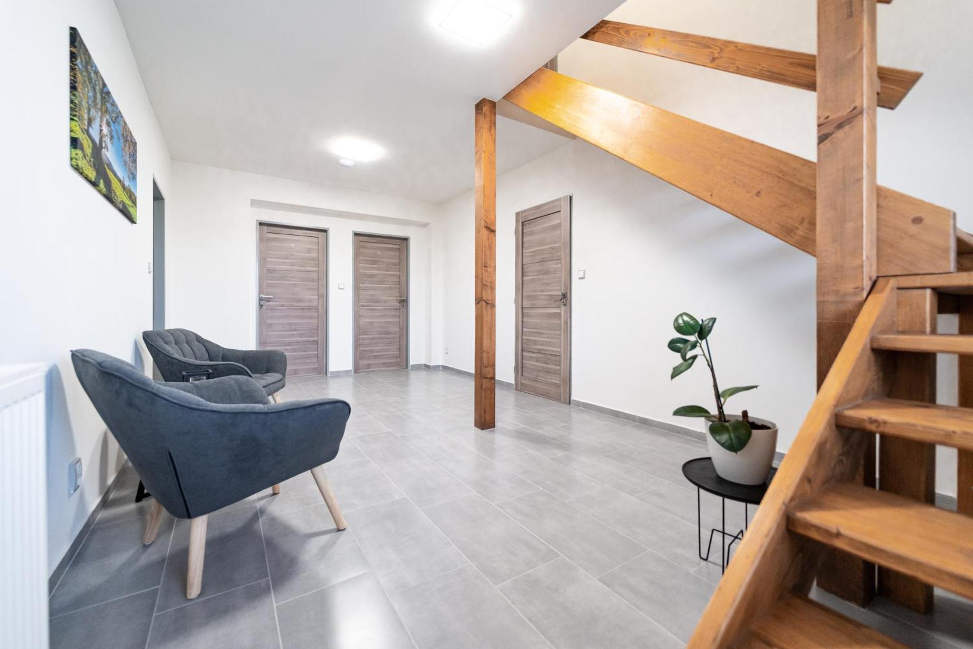 Apartmany Tera Miletin ภายนอก รูปภาพ